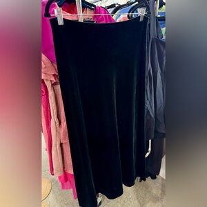 Elegant Black Velvet Skirt